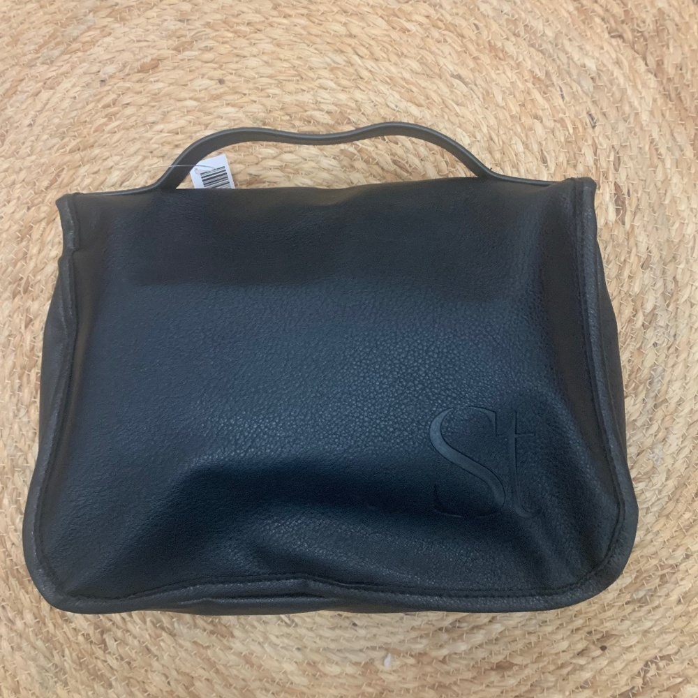 Travel Toiletry Bag by Seint